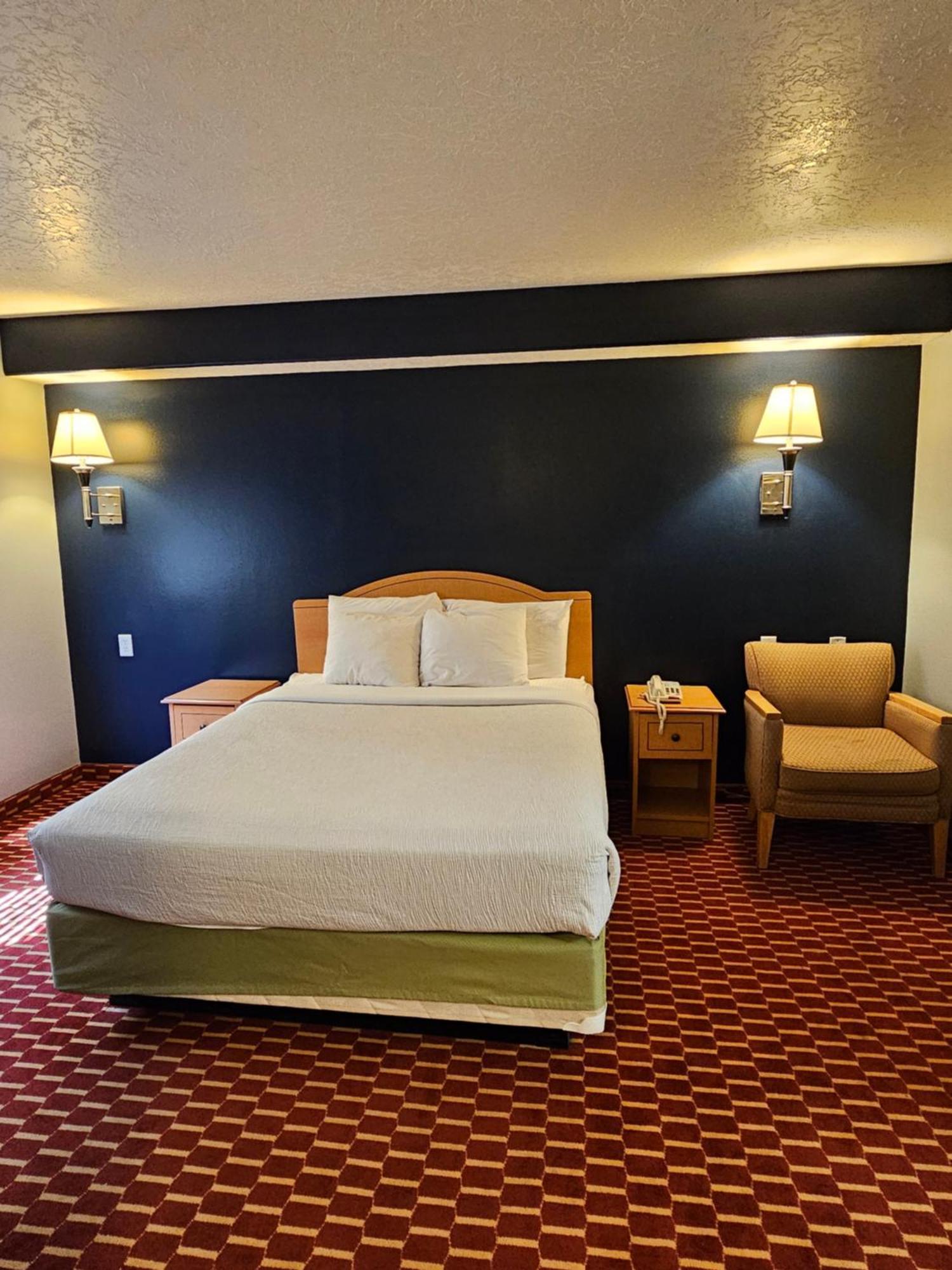 Executive Inn & Suites Extended Stay - Vernal Exterior photo