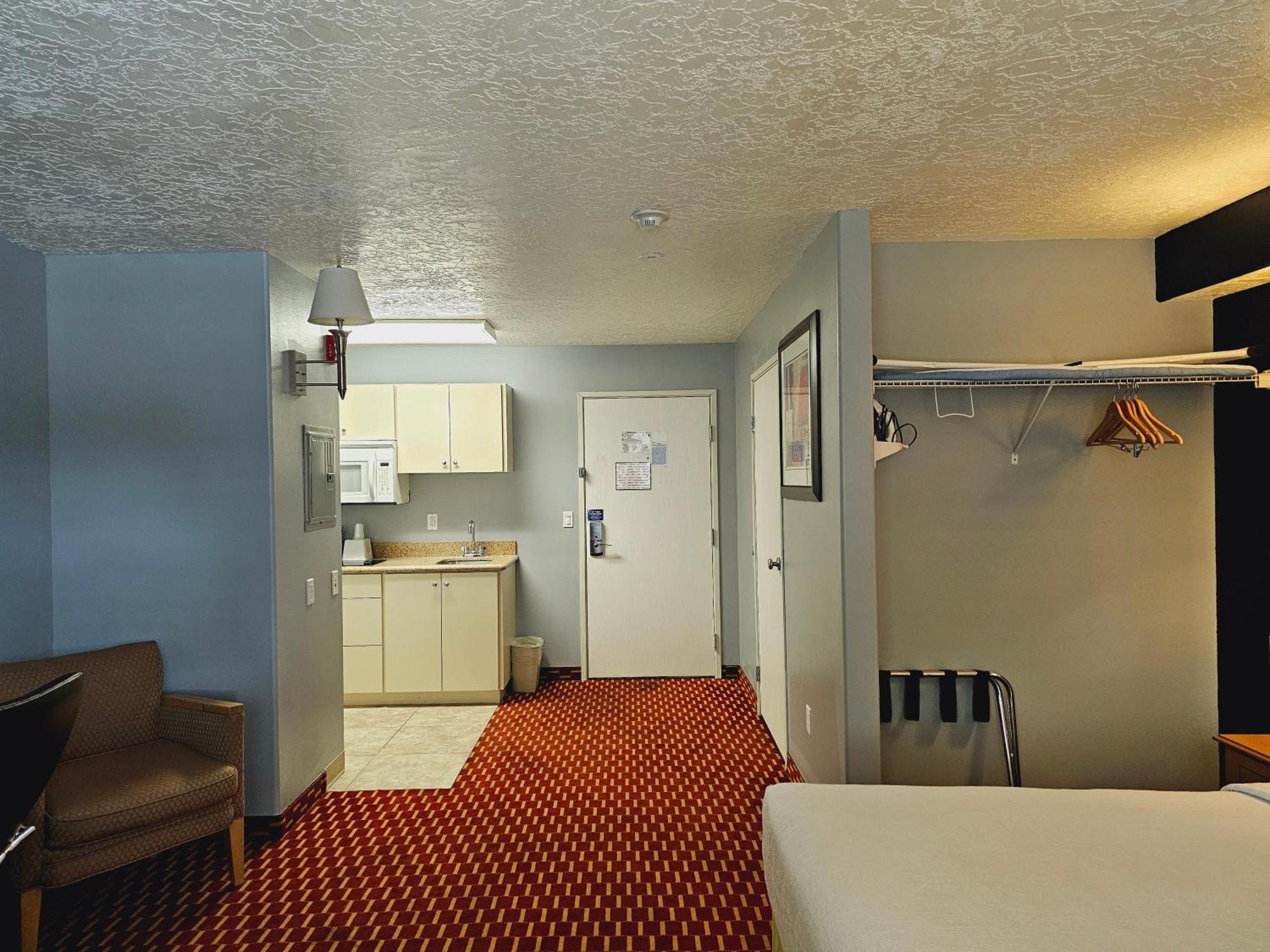 Executive Inn & Suites Extended Stay - Vernal Exterior photo