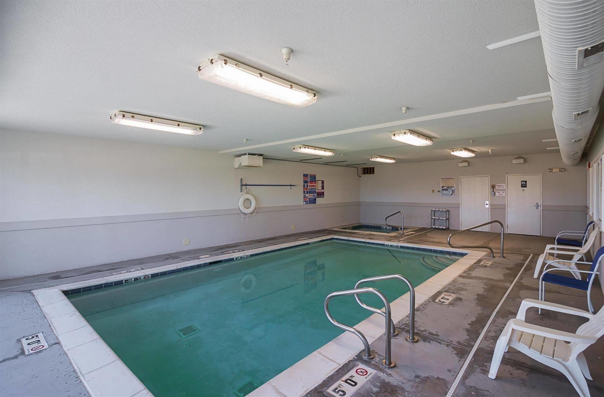Executive Inn & Suites Extended Stay - Vernal Facilities photo
